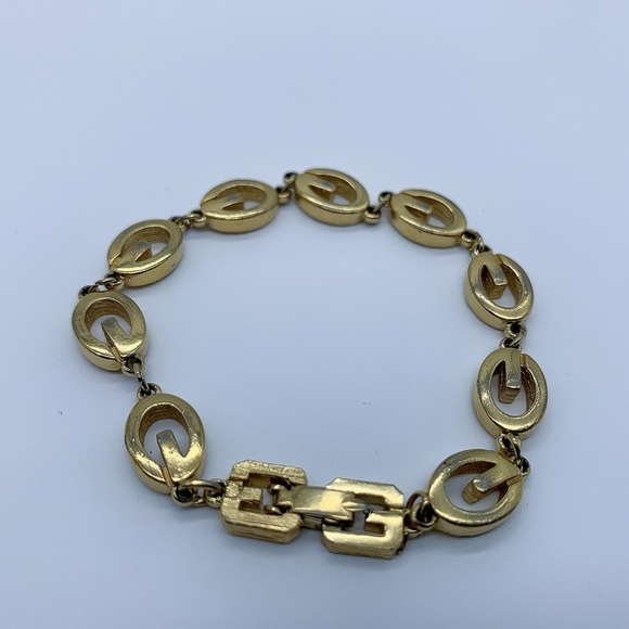 GIVENCHY “G" Links Gold Plated Bracelet - Picture 2 of 7